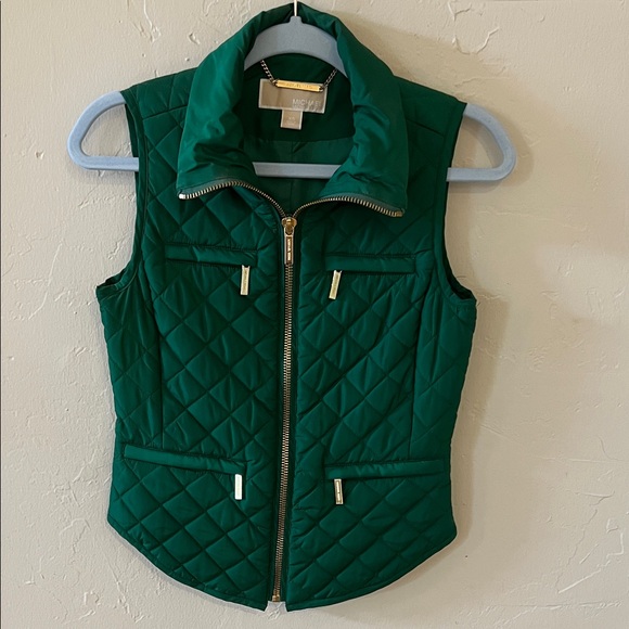MICHAEL Michael Kors Jackets & Blazers - MICHAEL Michael Kors Emerald Quilted Vest with Gold Details Size XS